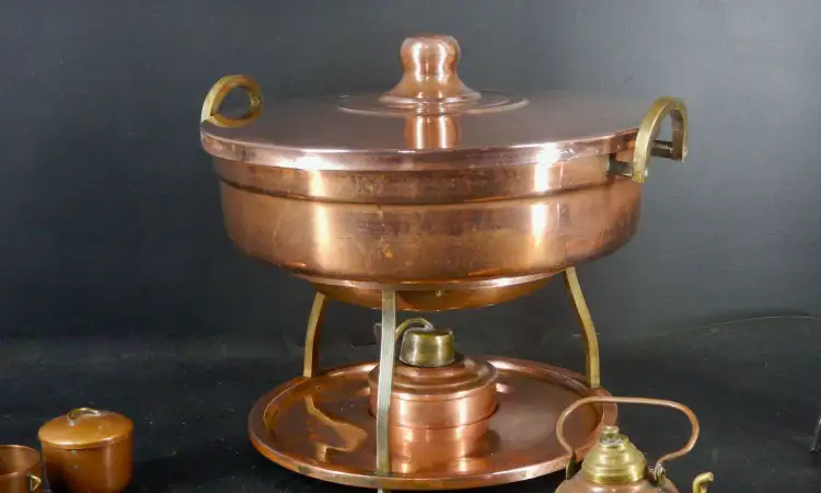 Kelebihan pemanas makanan dari tembaga, Sumber: wildatlanticwayantiques.com