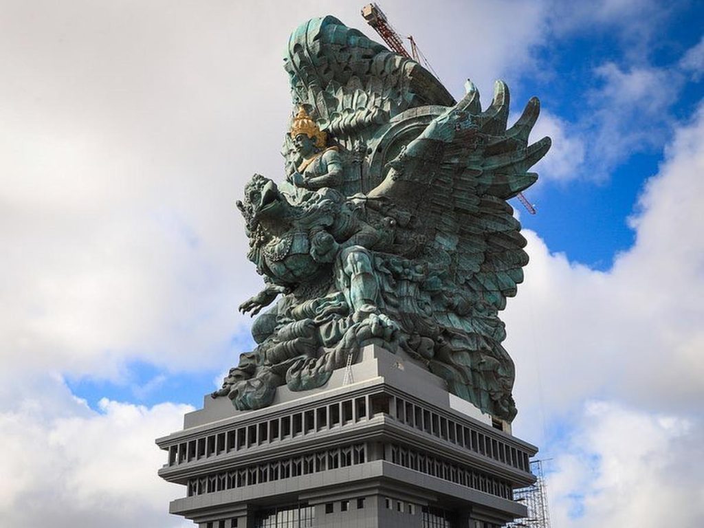 Garuda Wisnu Kencana dibuat dengan ketinggian 121 meter. sumber: akamaized.net