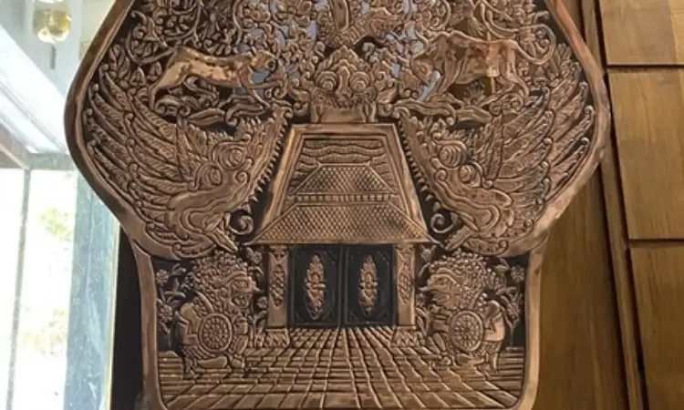 Makna Gunungan Wayang, Sumber: shopee.co.id